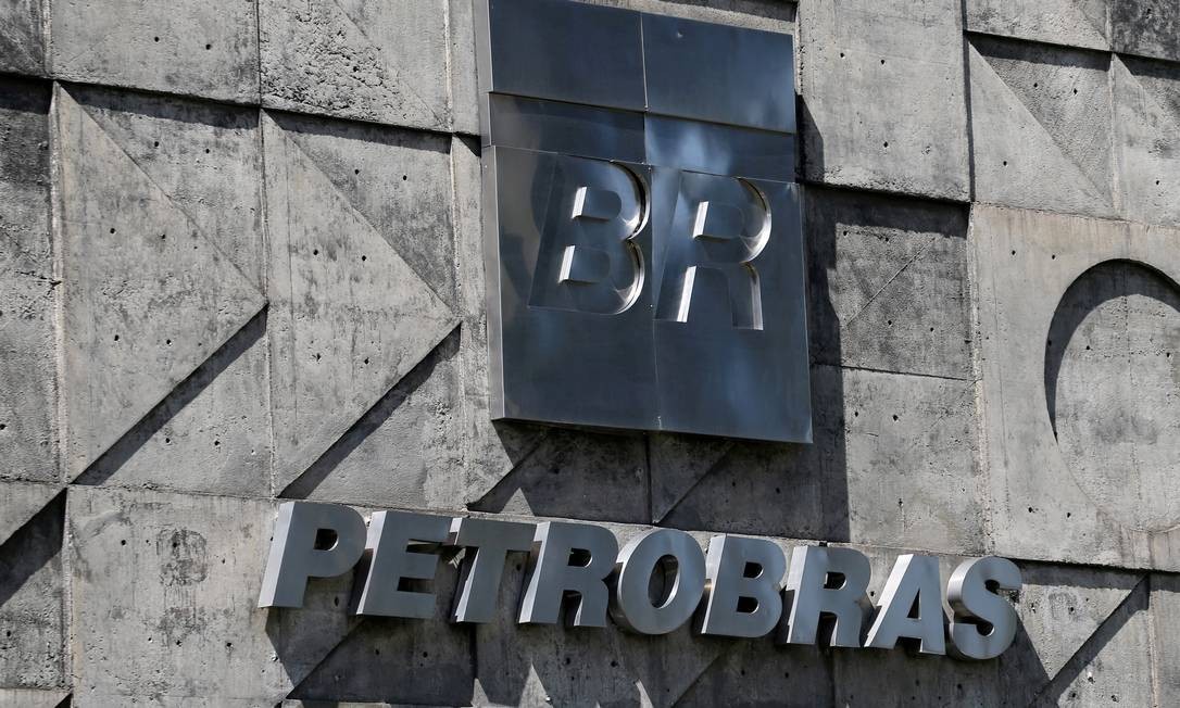 Petrobras Registra Lucro L Quido De R Bilh Es No Terceiro