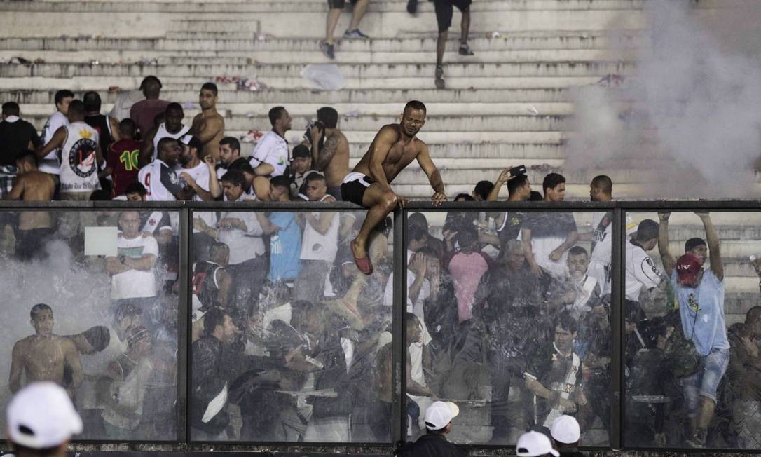 Pm Identifica Membros De Torcida Organizada Suspensa Do Vasco