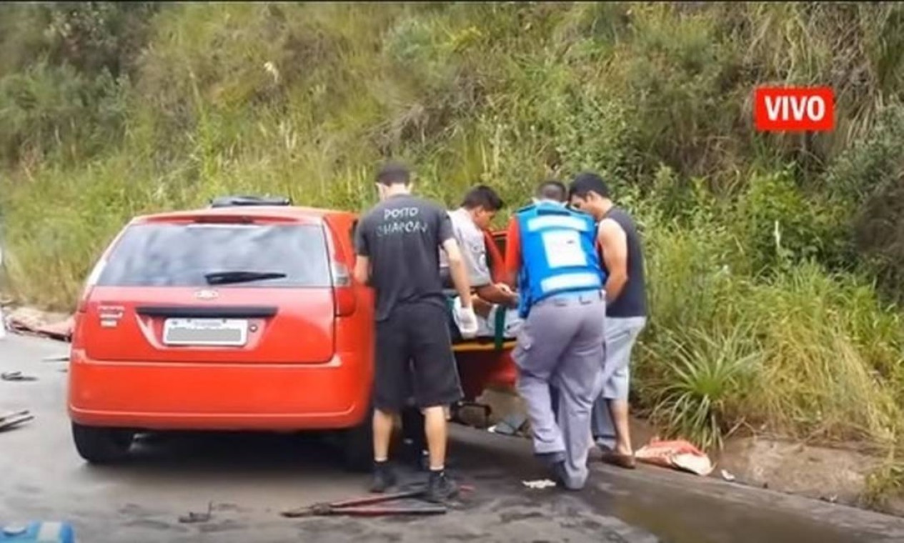 É FAKE que cantor sofreu acidente de carro após dizer que Jesus era