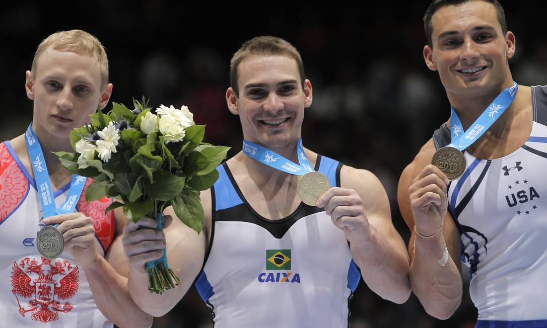 Arthur Zanetti conquista ouro nas argolas no Mundial de Ginástica