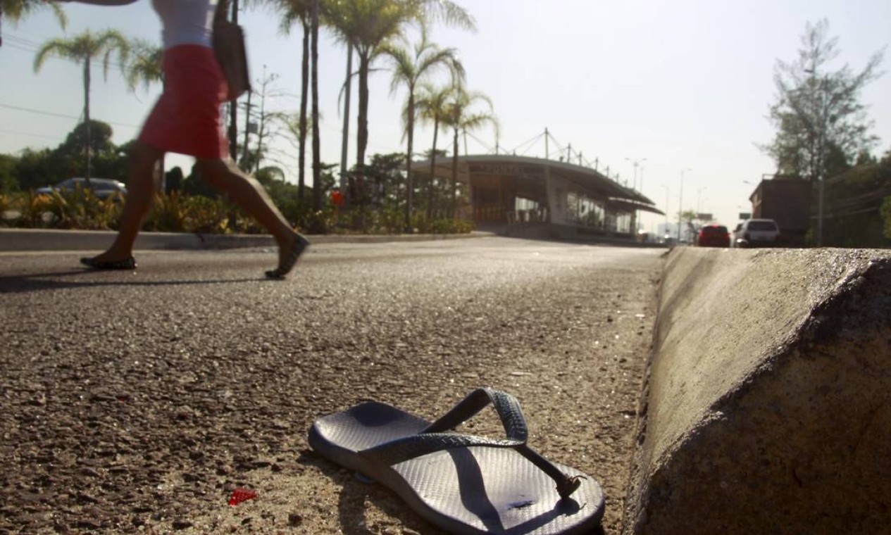 Homem Morre Atropelado Por Nibus Do Brt No Recreio Jornal O Globo