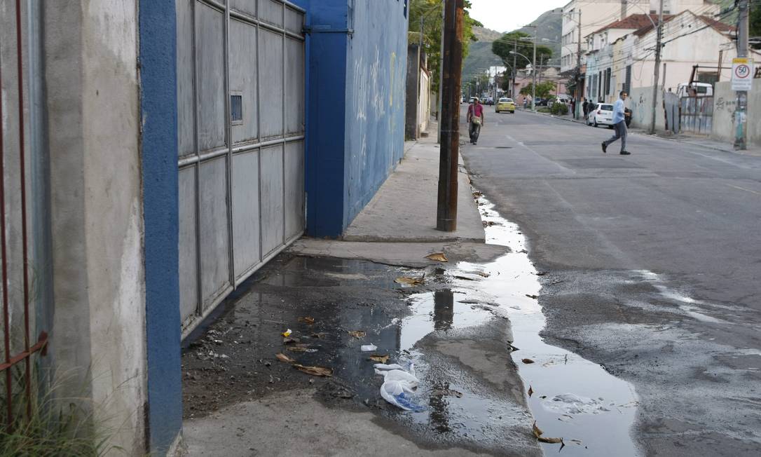 Vazamento No Hospital Municipal Da Piedade Preocupa Moradores Jornal