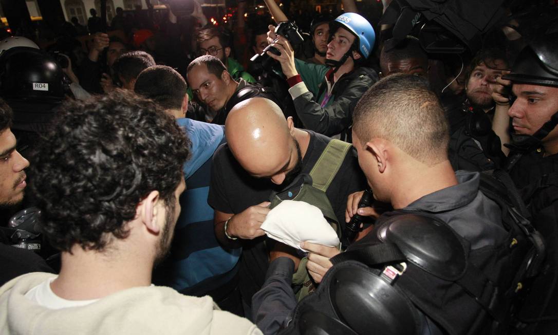 Onze Pessoas S O Detidas Em Ato Para Relembrar Protesto De No