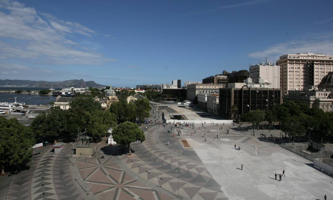 No Porto Uma Nova Cidade Que Se Revela Desde O In Cio Da Derrubada Da