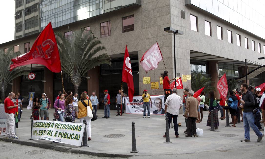 Representantes Do Sindipetro Protestam Contra Jos Serra Jornal O Globo