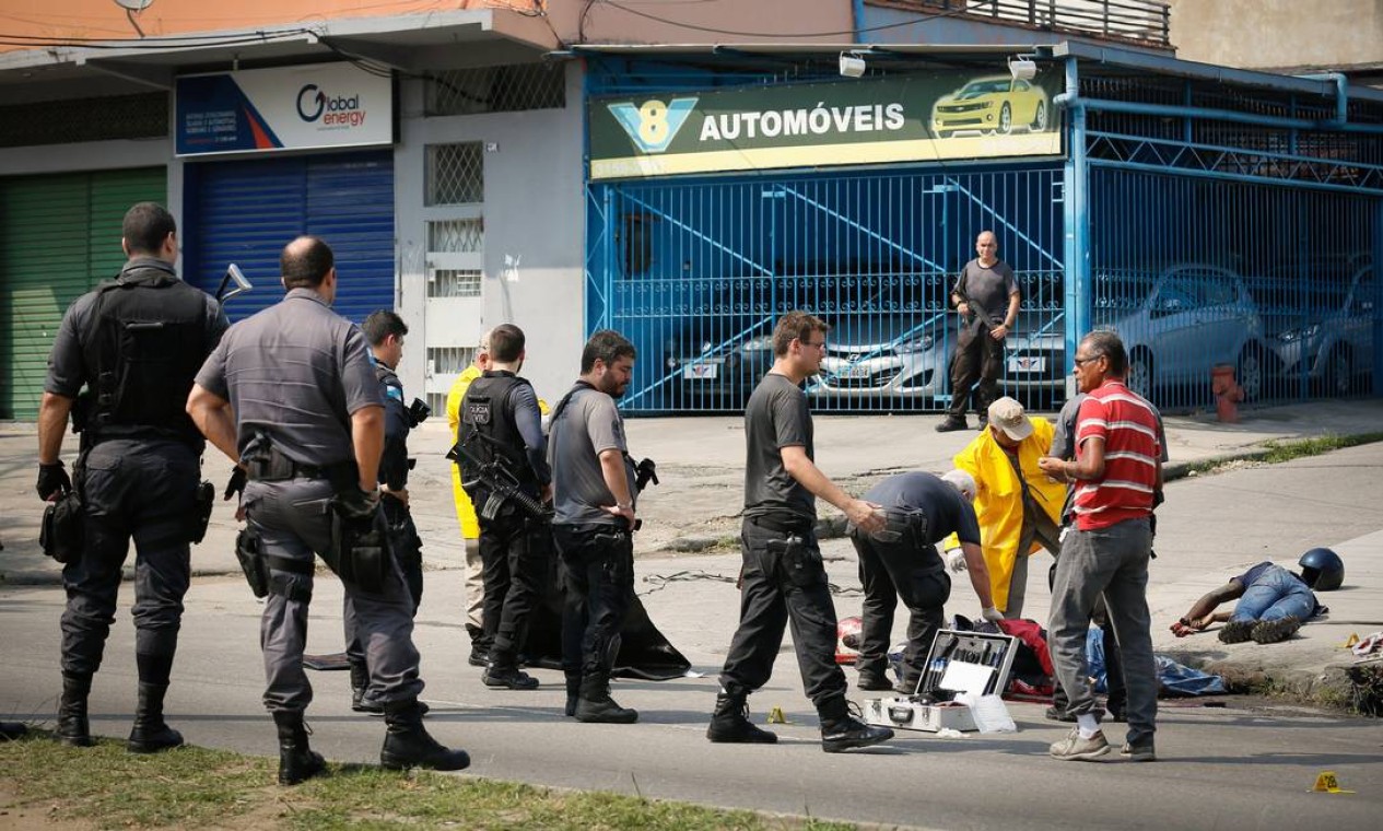 Policial E Bandido Morrem Durante Tentativa De Assalto Jornal O Globo