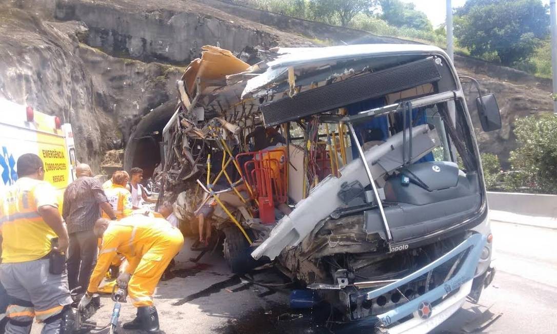 Acidente ônibus na Linha Amarela deixa cinco mortos Jornal O Globo