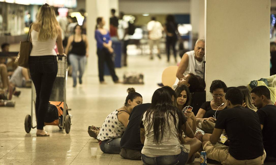 Passageiros Enfrentam Filas Enormes Na Rodovi Ria Novo Rio Jornal O Globo