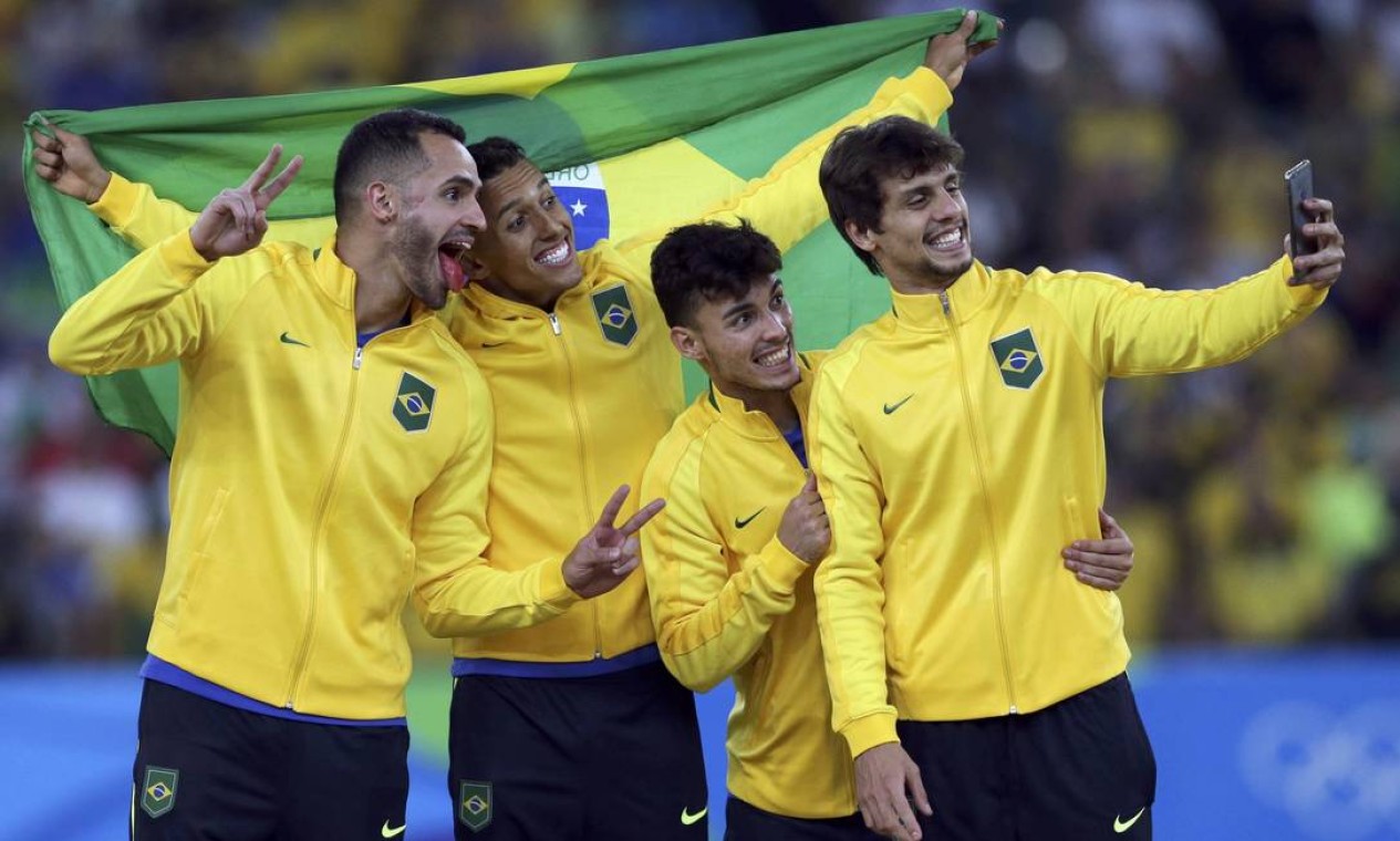 vitória no futebol Brasil alcança maior número de ouros em