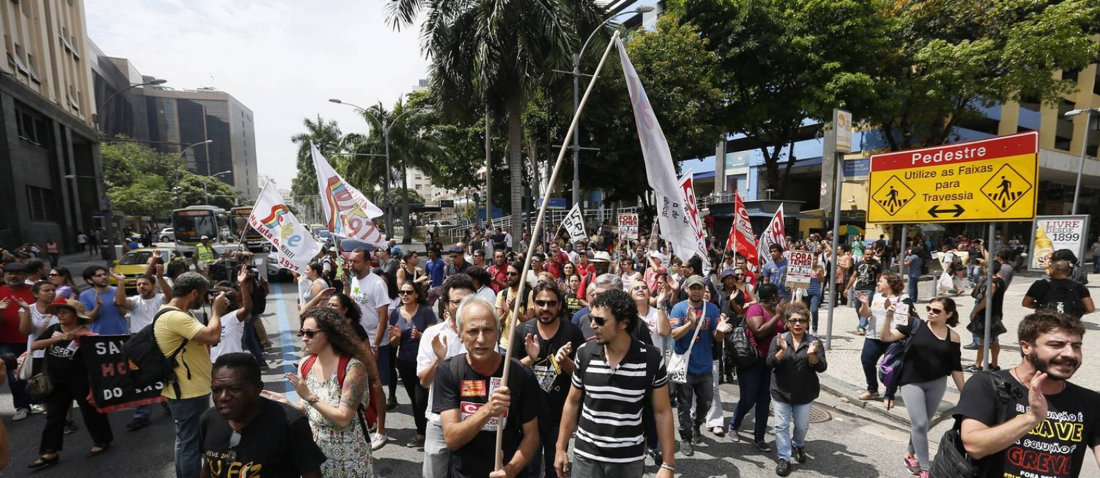 Ap S Protesto De Servidores Tr Nsito Liberado No Centro Jornal O Globo