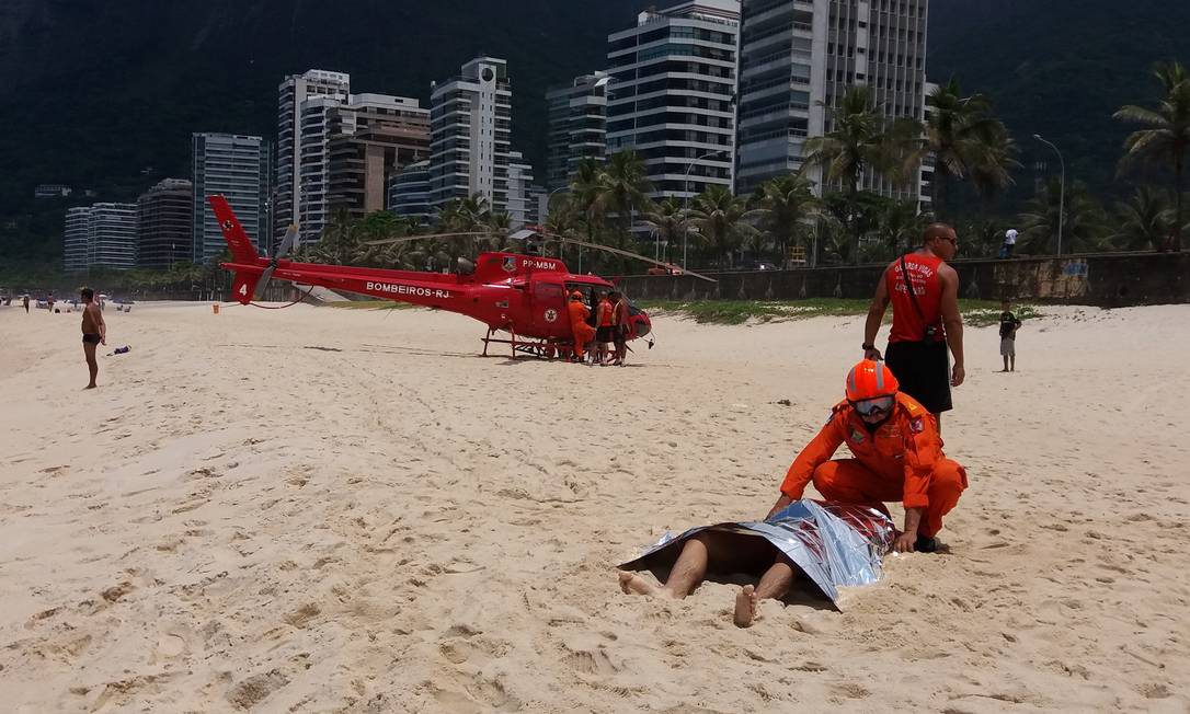 Surfistas encontram dois corpos no mar de São Conrado Jornal O Globo