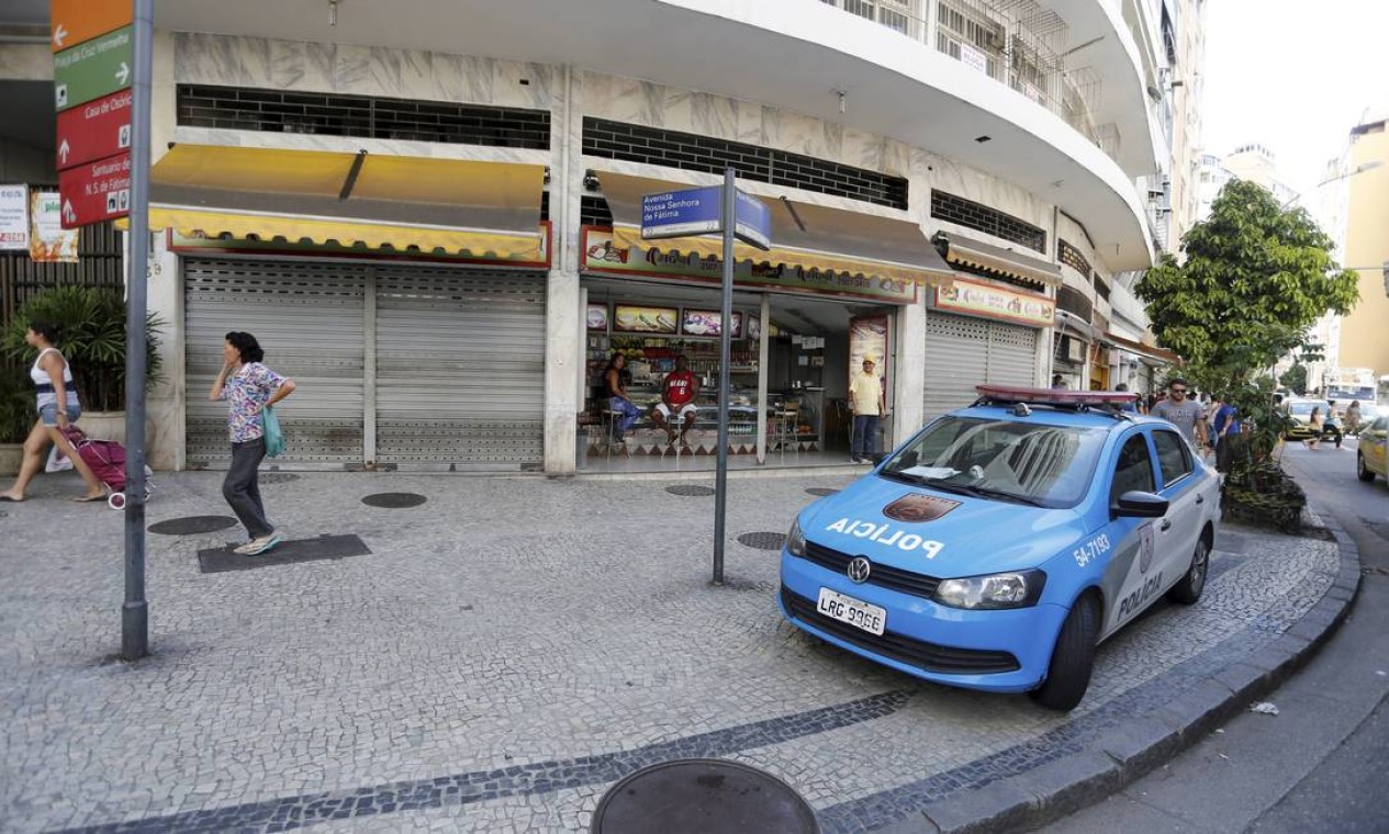 Homem Preso Suspeito De Ordenar Fechamento De Rcio Na Lapa