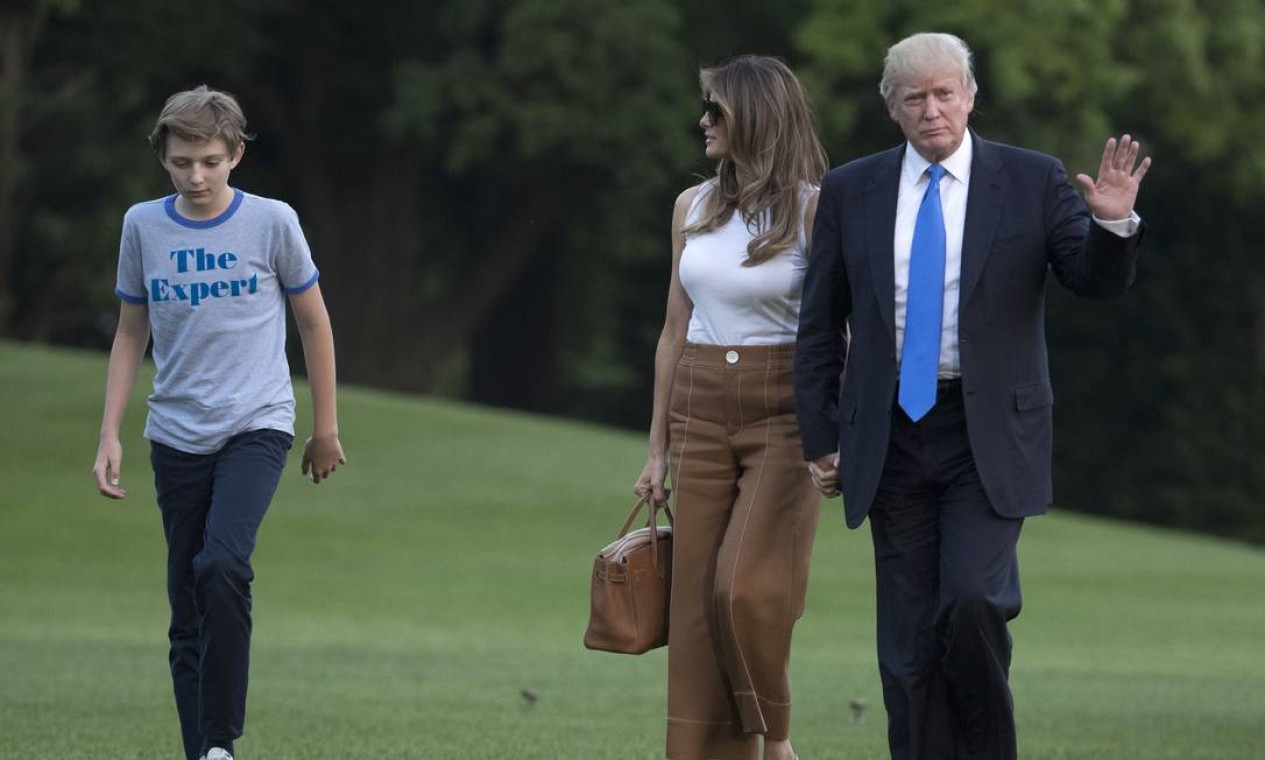 Melania Trump Se Muda O Filho Para A Casa Branca Jornal O Globo