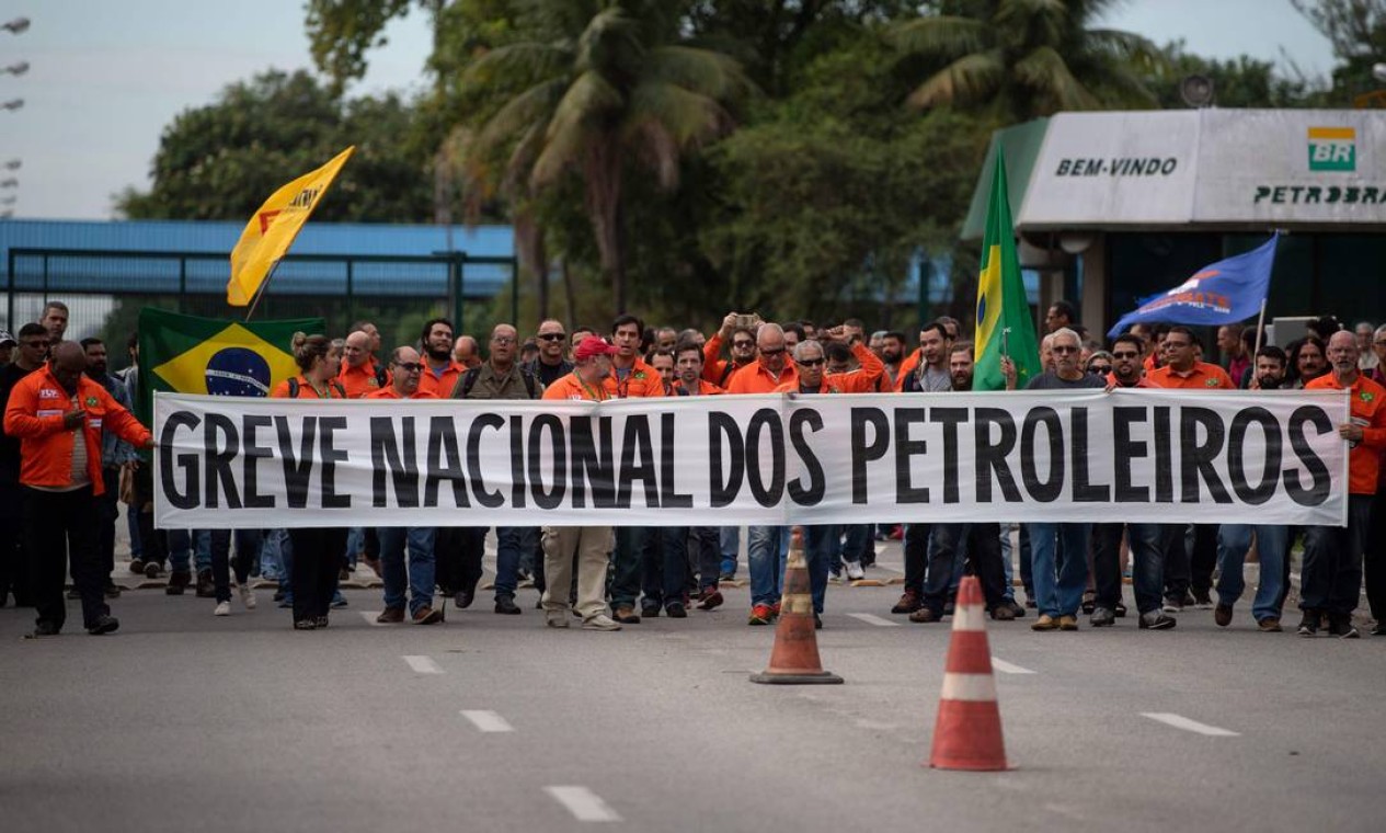 Greve Atinge Pelo Menos Plataformas Da Petrobras Mas Empresa E