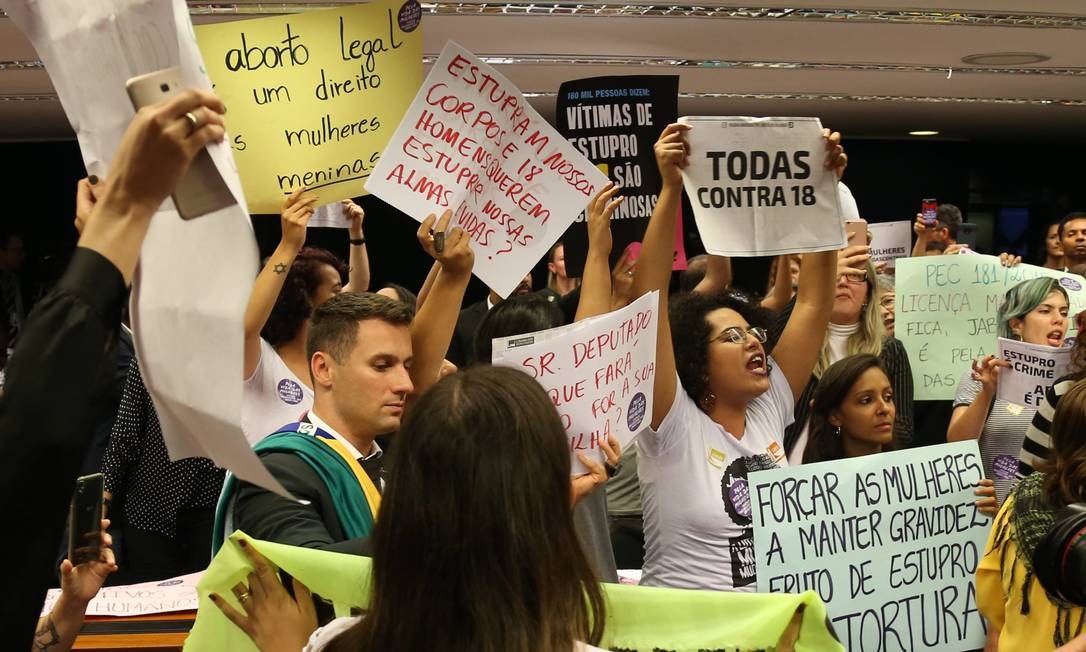 Impasse no Legislativo dificulta legalização do aborto no Brasil