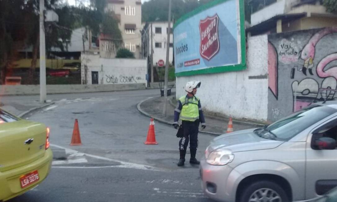 Autoestrada Grajaú Jacarepaguá é liberada nos dois sentidos após quase