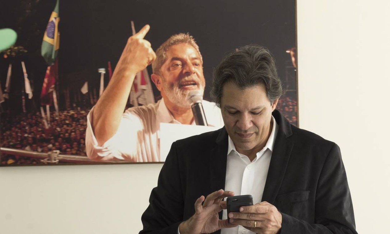 Fernando Haddad enfrenta obstáculos para herdar votos de Lula Jornal