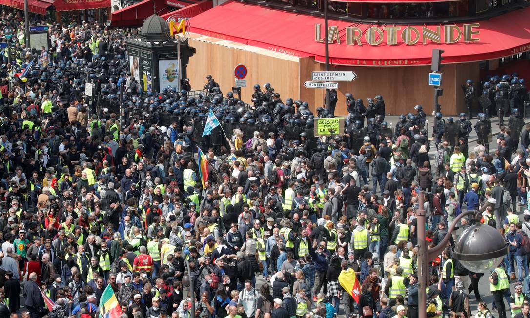 Protestos No De Maio S O Marcados Por Confrontos Entre Manifestantes