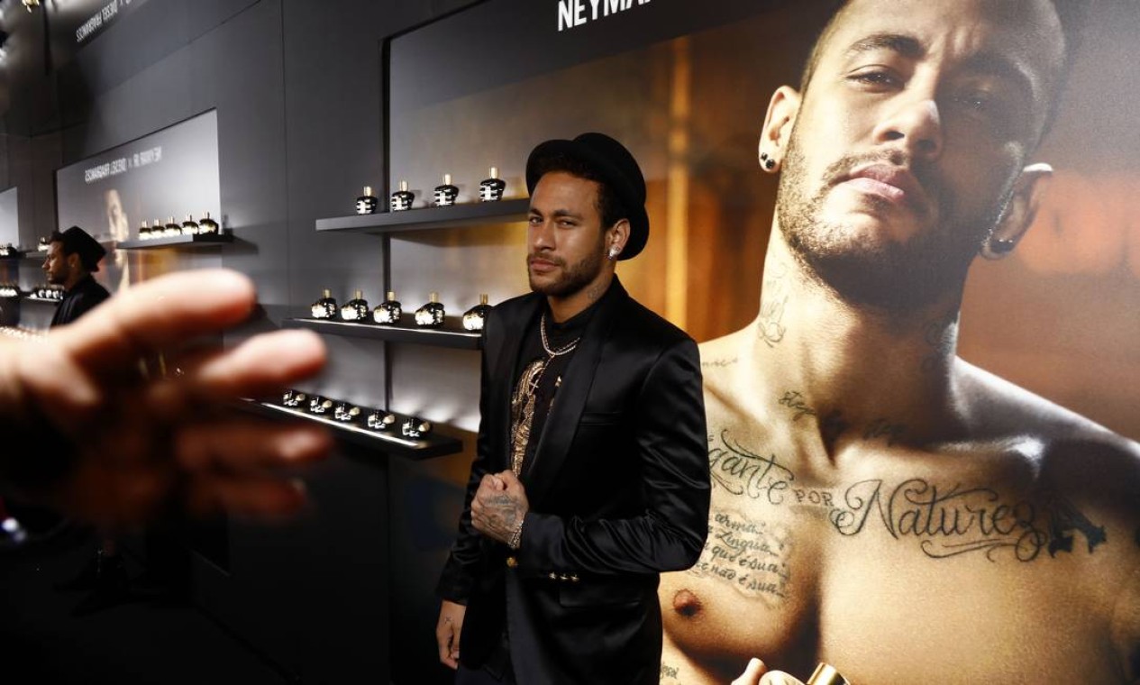 Neymar Tem Mais De Tatuagens Espalhadas Pelo Corpo Jornal O Globo