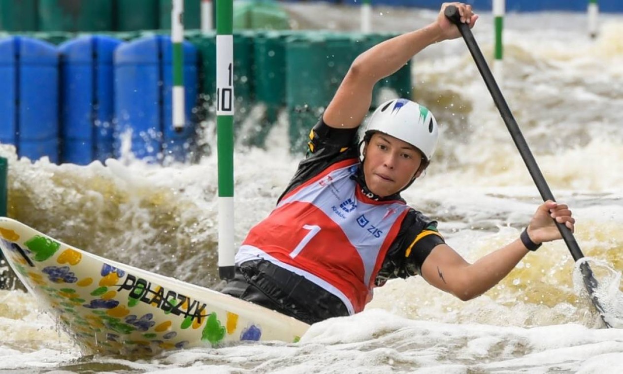 Brasileira Ana S Tila Fica Ouro No Mundial Sub De Canoagem