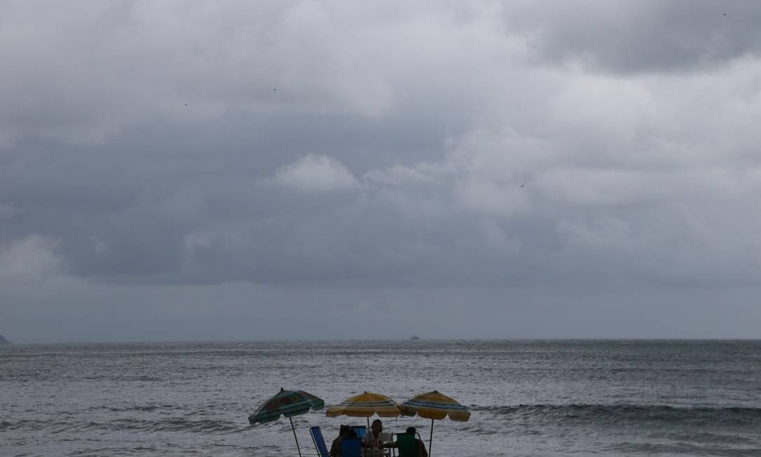 Rio Tem Previs O De Fim De Semana C U Nublado Vento E Chuva Fraca