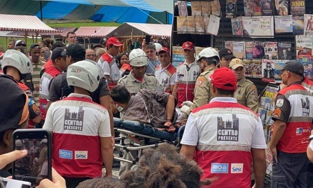 Tiroteio No Largo Da Carioca Ap S Saidinha De Banco Termina Tr S