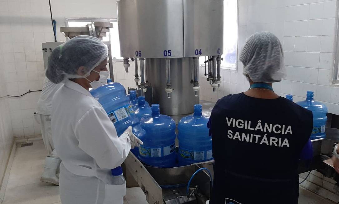 Vigilância Sanitária encontra 18 infrações em indústrias de água