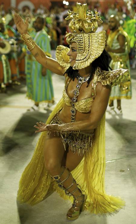 Paolla Oliveira Rainha De Bateria Da Grande Rio Retorna Sapuca