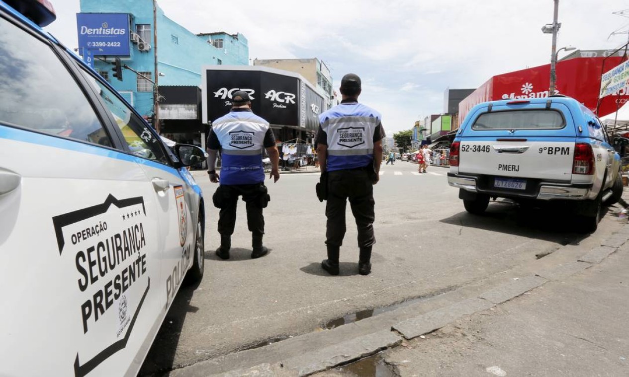 Mulher Baleada No Pesco O Durante Assalto A Nibus Em Madureira