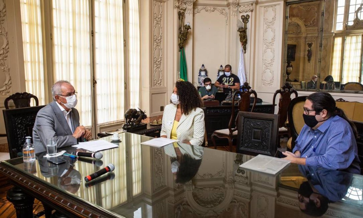 Guardiões do Crivella pedido de abertura de impeachment contra