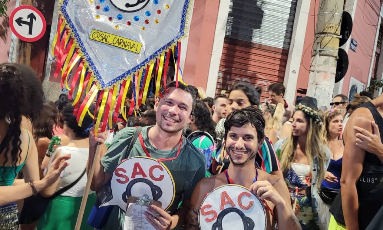 SAC Serviço de Atendimento ao Carnaval criado por professores de