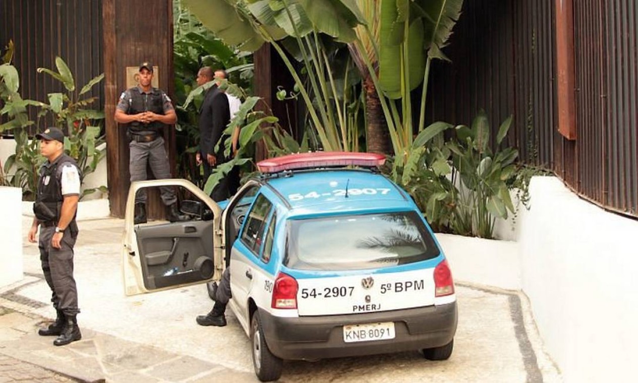 Bandidos invadem hotel de luxo de Santa Teresa rendem funcionários e