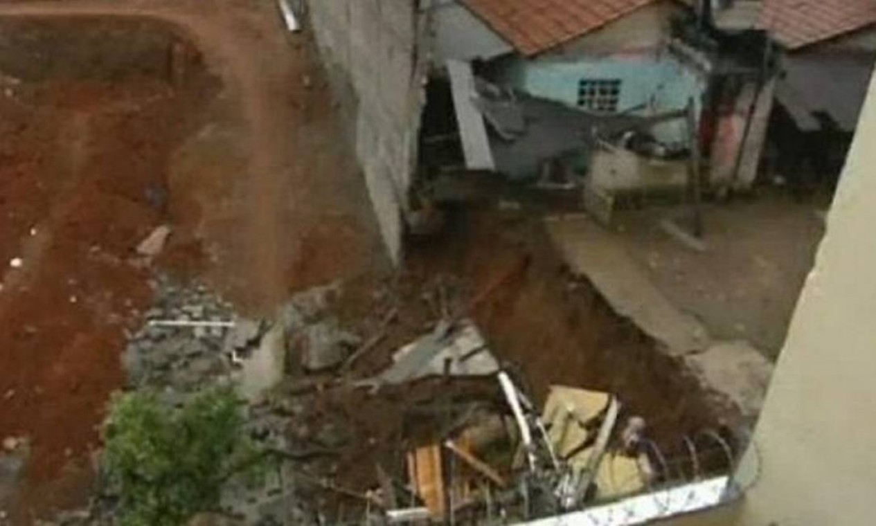 Parte De Casa Desaba Na Zona Norte De SP Jornal O Globo