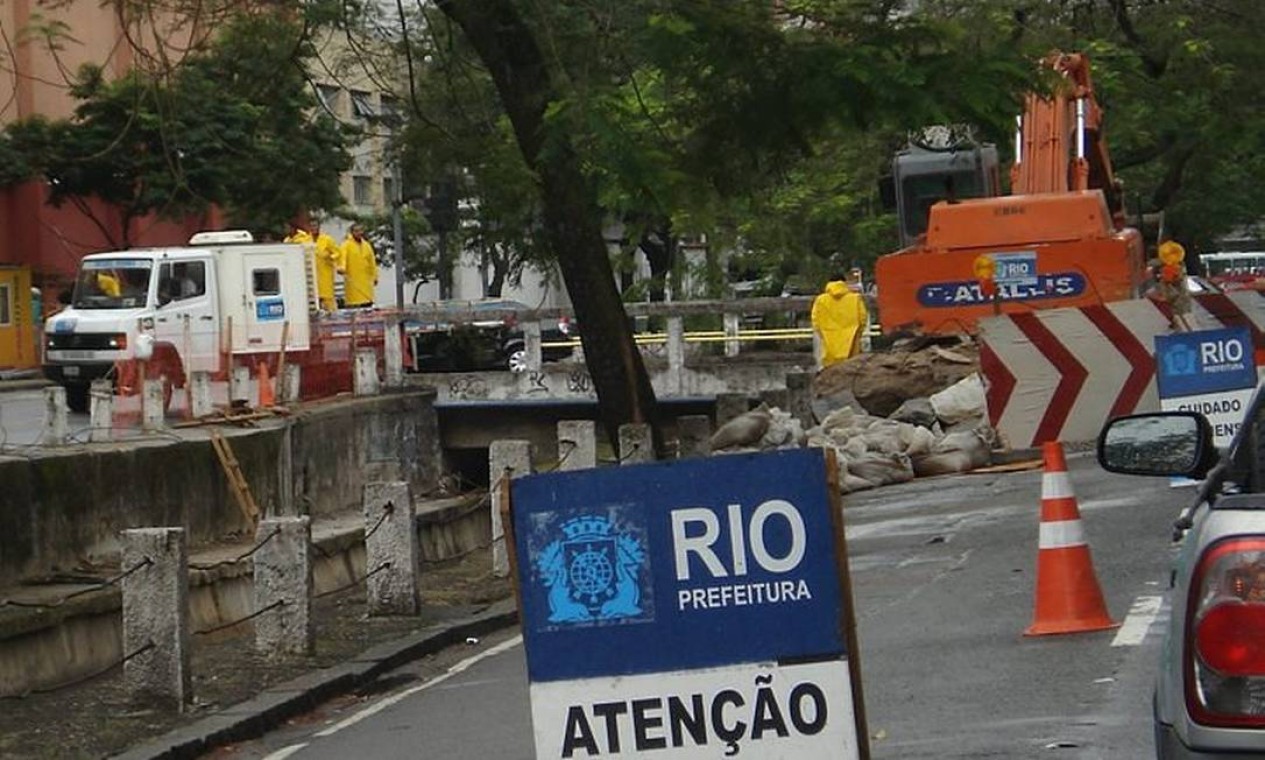 Leitor Reclama De Lentid O Em Obra Para Consertar Os Estragos Das