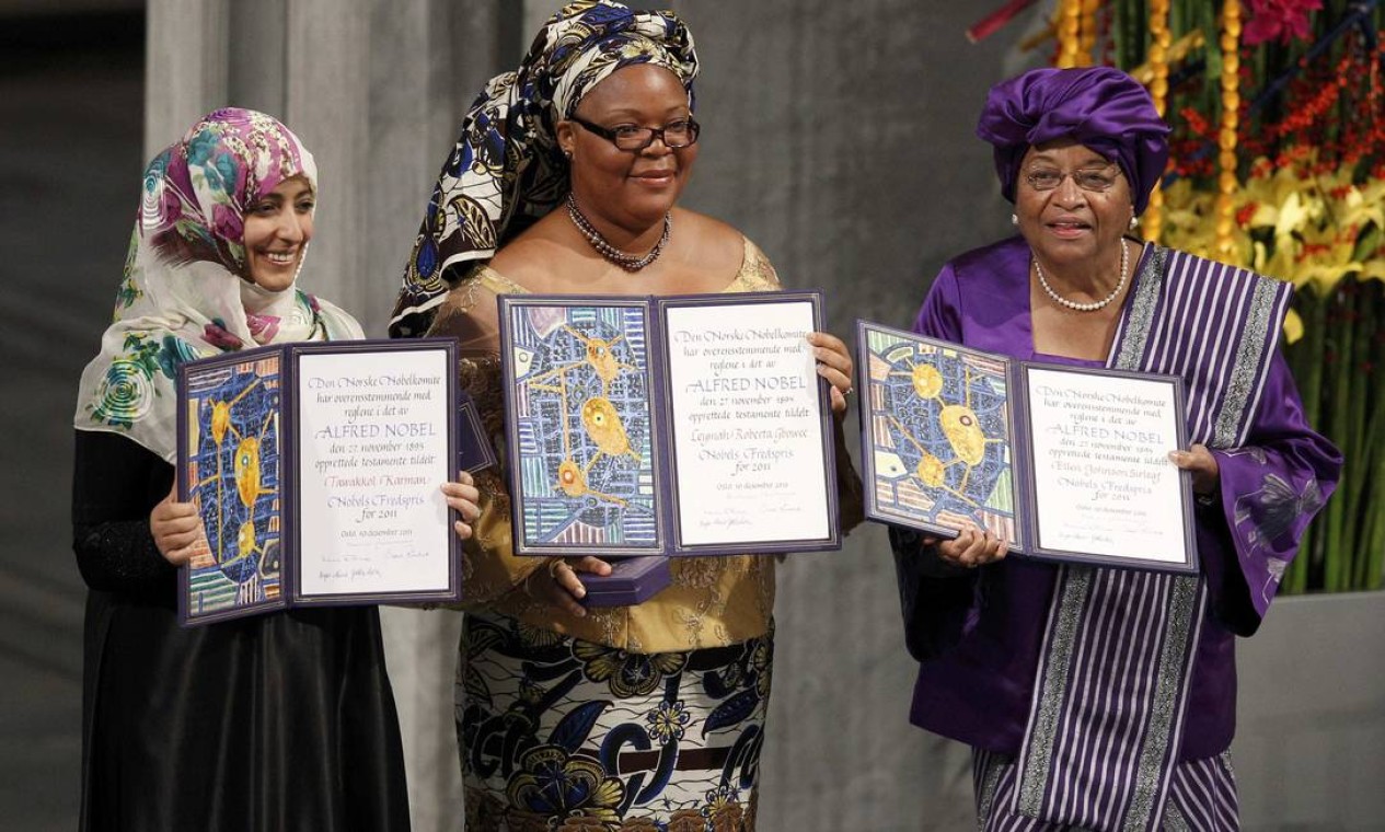 Trio de ativistas recebe prêmio Nobel da Paz 2011 Jornal O Globo