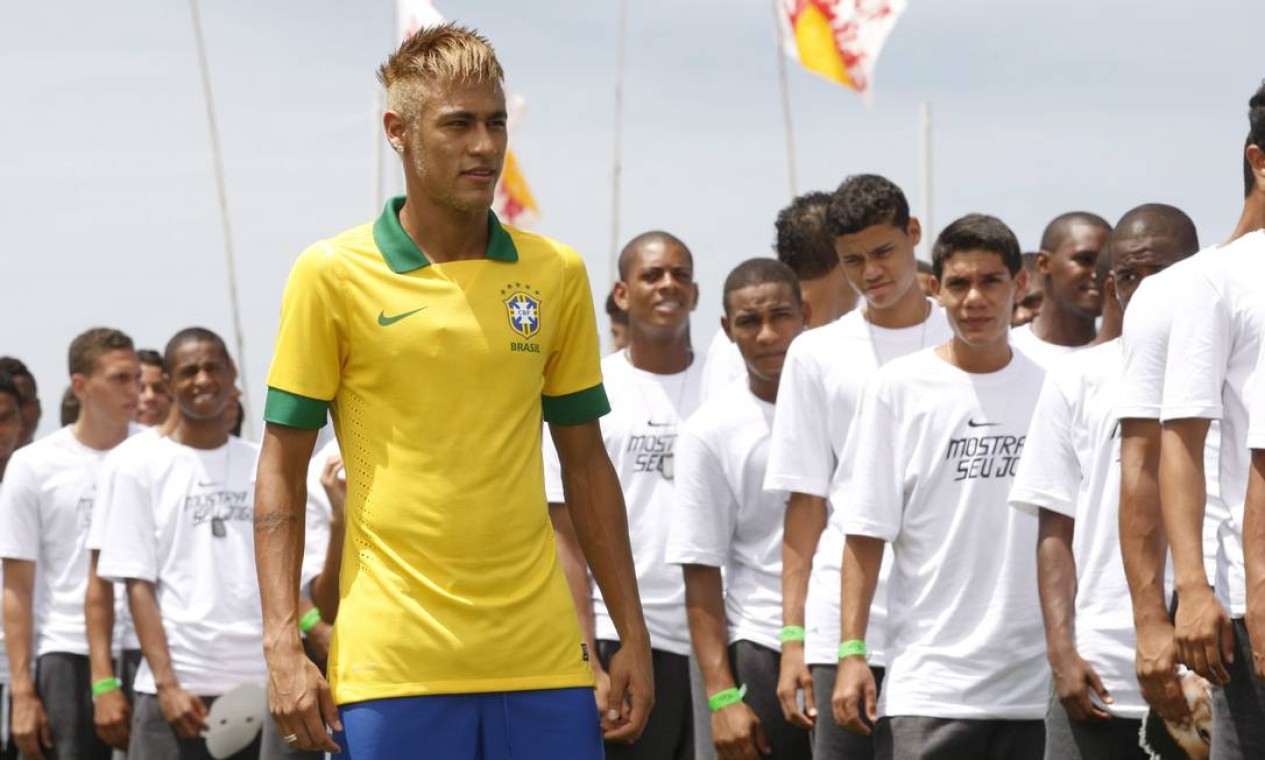 Cbf Apresenta Camisa Da Sele O Para A Copa Das Confedera Es Jornal