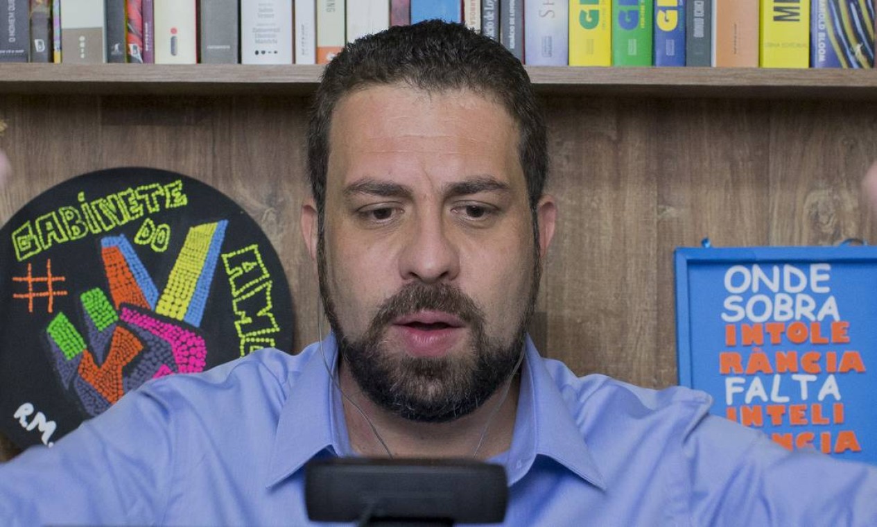 Guilherme Boulos é diagnosticado Covid 19 e TV Globo cancela debate