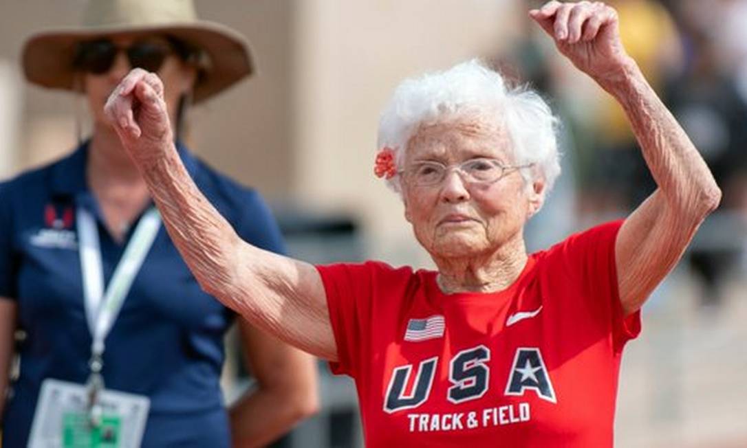 Americana Julia Hawkins, de 103 anos, corre provas de 100 metros rasos Foto: NYT