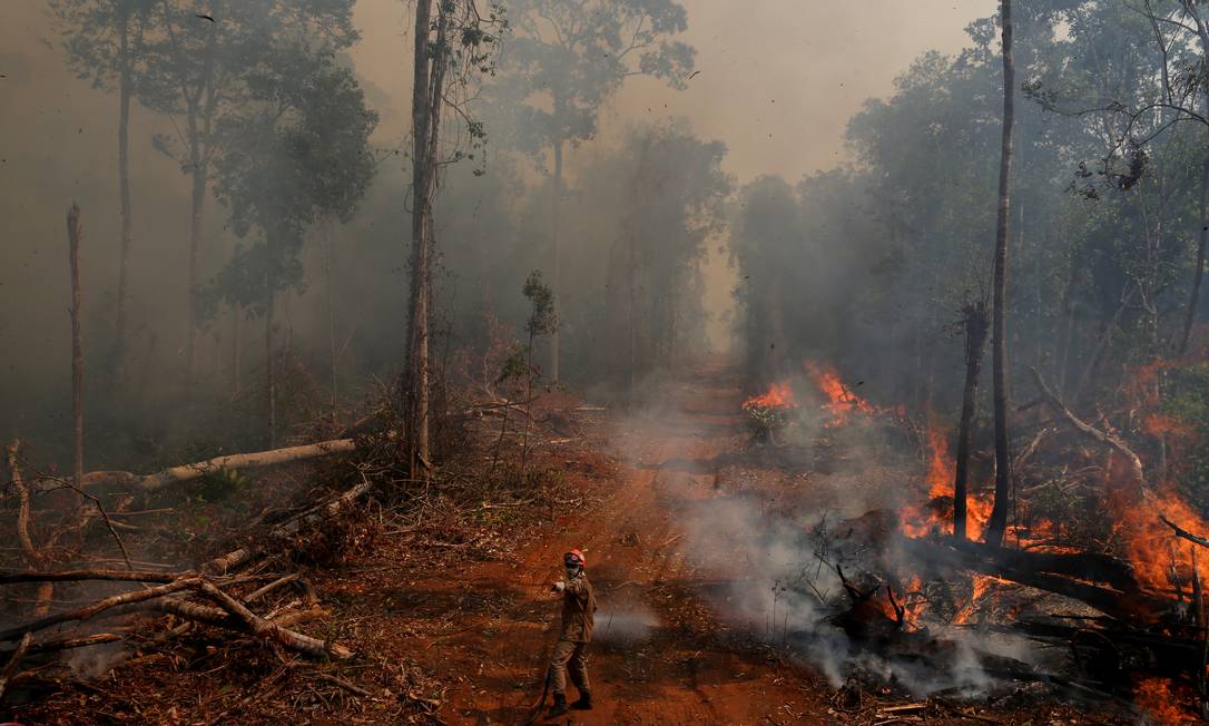 Queimadas na floresta amazônica do Mato Grosso Foto: AMANDA PEROBELLI/Reuters