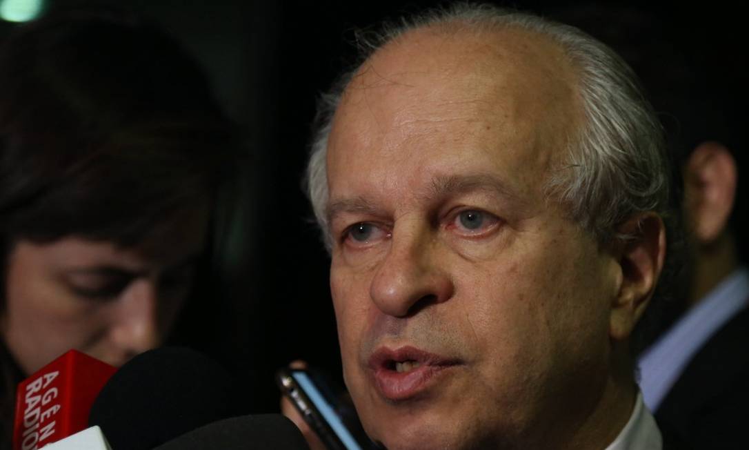 Renato Janine: diretor do SBPC diz que corte de verbas causará 'evasão de cérebros' no Brasil Foto: Aílton de Freitas em 24-6-2015 / Agência O GLOBO