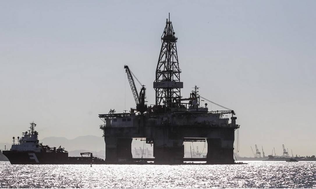 Plataforma de petróleo: há 80 aos, primeiro poço era descoberto no Brasil Foto: Agência O Globo