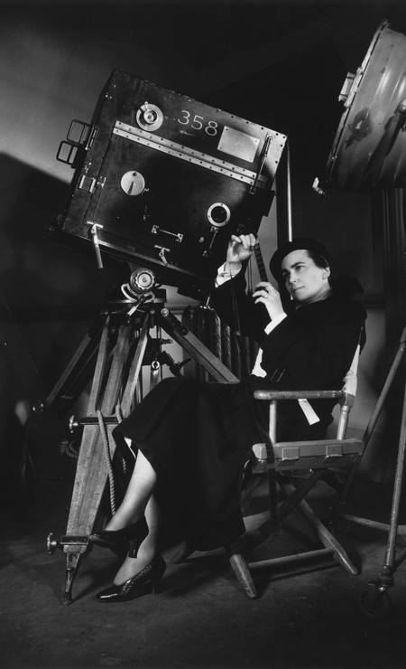 Feminista, lésbica e a única mulher diretora da Era de Ouro de Hollywood: conheça Dorothy Arzner - Jornal O Globo