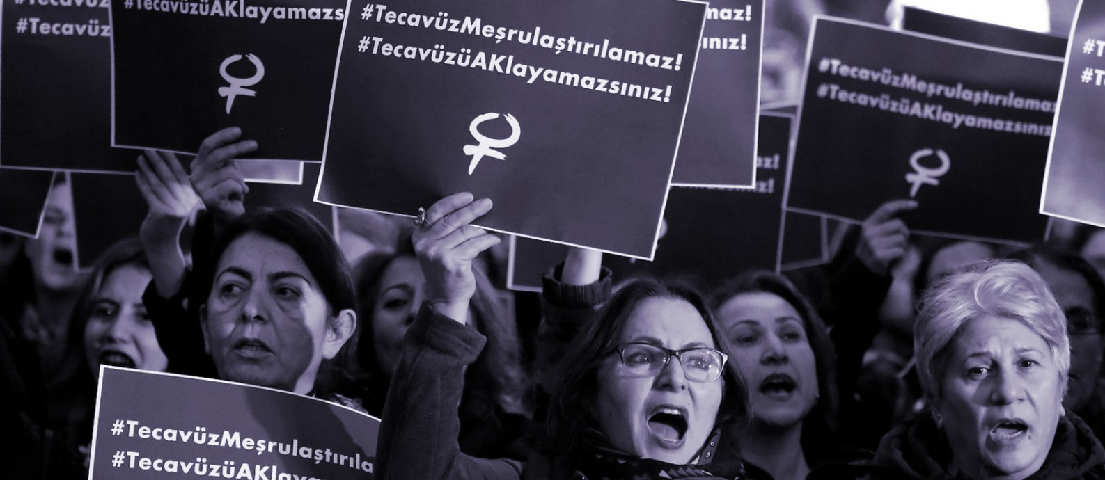 'O estupro não pode ser legalizado': o grito das mulheres da Turquia contra projeto de lei que propõe anistiar homem que esturprar menor e depois se casar com ela Foto: Reprodução/Independent