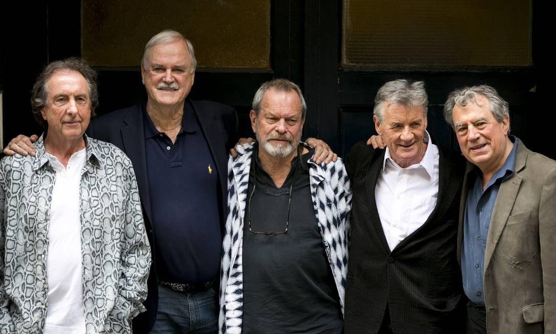 Cleese Os Astro do Monty Python, Terry Jones revela que sofre de demência ...