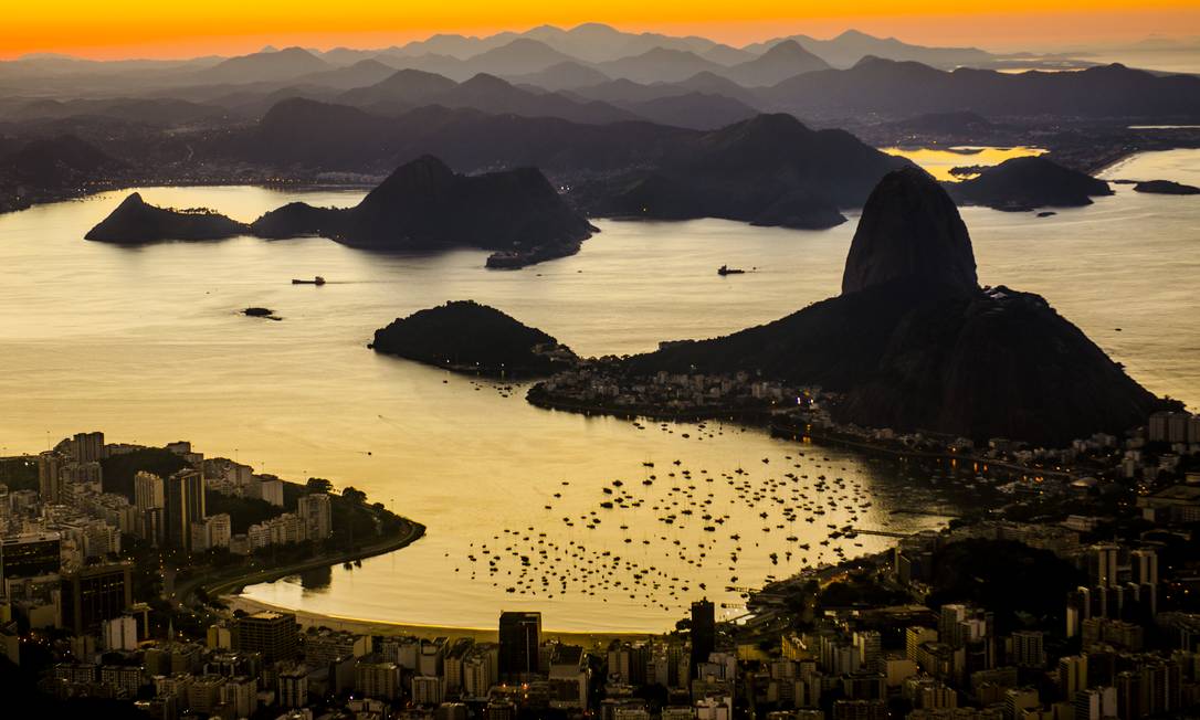 Projeto permite passear por três mil imagens que contam a história do ...