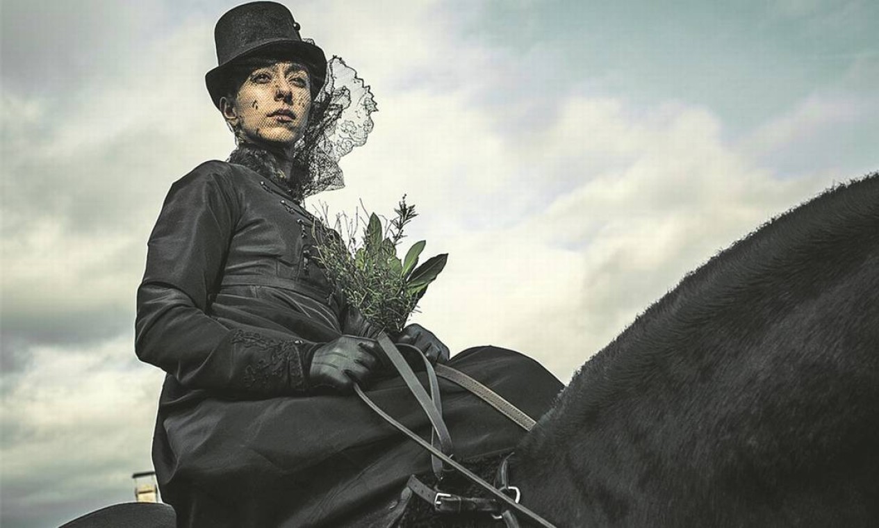 Conhecida Por Game Of Thrones Oona Chaplin Volta Tv Em Taboo