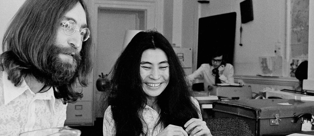 O casal John Lennon e Yoko Ono Foto: Luiz Garrido