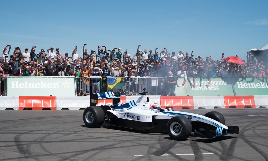 Lendas da F1 aceleram na Orla do Guaíba em Porto Alegre - Jornal O Globo