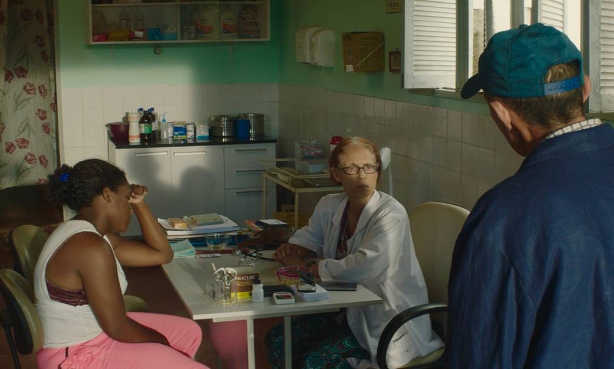Sonia Braga, que encarna a médica Domingas, em cena de 'Bacurau' Foto: Cinemascópio / Divulgação/Cinemascópio