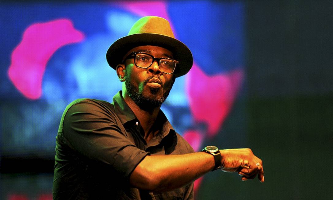 DJ Black Coffee, que já colaborou com Drake e Alicia Keys, comanda as  picapes de temporada em Ibiza - Jornal O Globo